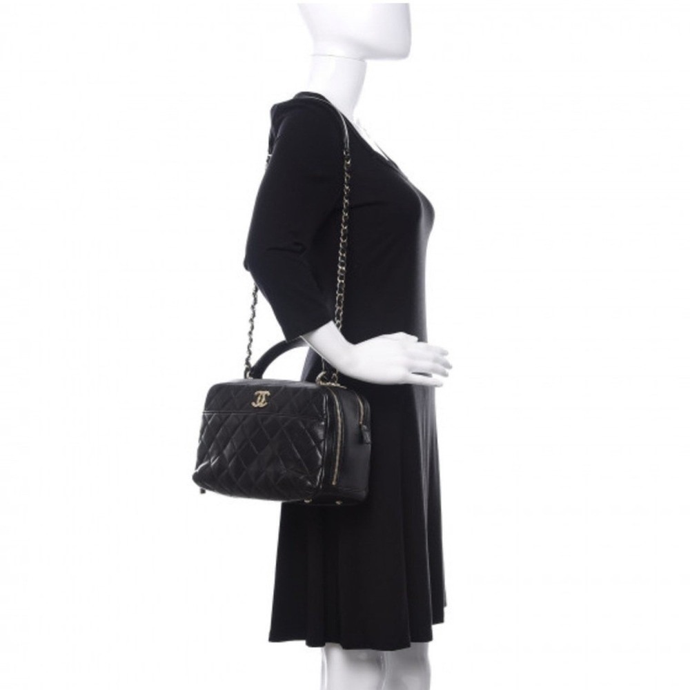 Chanel Trendy CC Bowling Bag Black Quilted Lambskin Gold Hardware SatchelHandbag - Picture 4 of 15